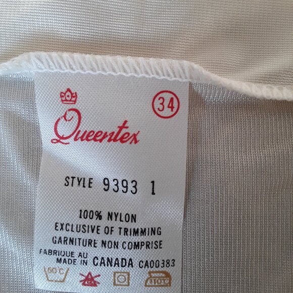Vintage Ladies Antron nylon full slip Size 34 Made in Canada - Picture 3 of 7